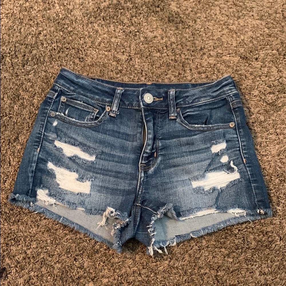 American Eagle Women’s Distressed Denim Shorts Size 4